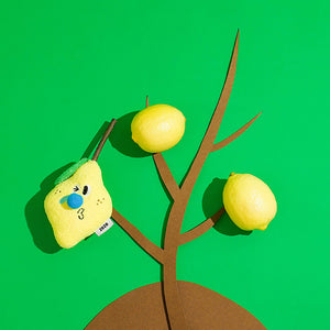 猫が好むマタタビが入ったレモンのおもちゃ LEMON MATATABI TOY