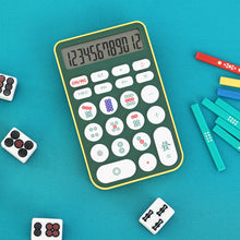 画像をギャラリービューアに読み込む, ピンズ マンズ デザインのボタンが特徴的な麻雀電卓 MAHJONG DENTAKU（マージャンデンタク）
