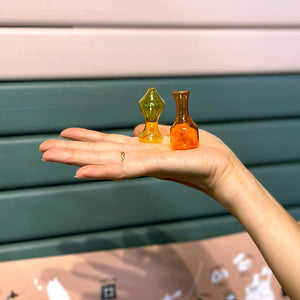 お花を最後まで余すことなく楽しめるミニチュアフラワーベース MALMAISON BOTTLE FEE（マルメゾン ボトル フェー）