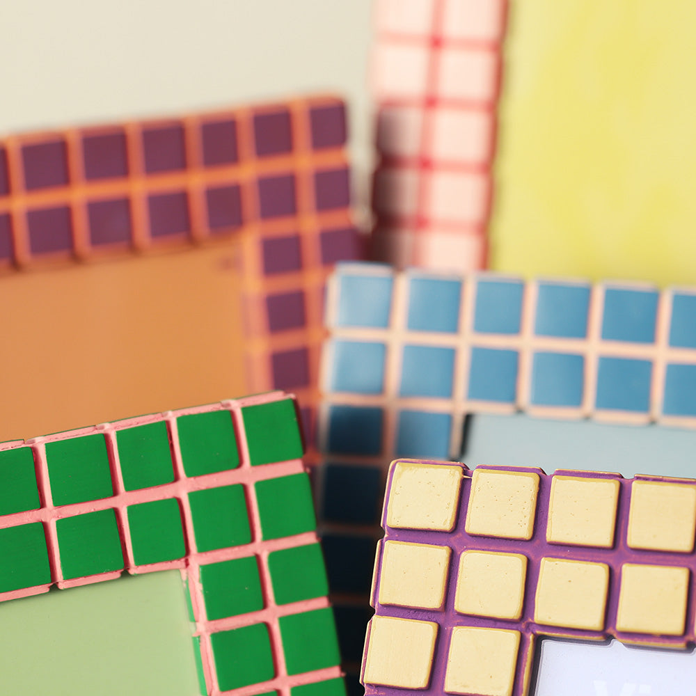 色彩の調和が美しいタイル風フレーム MEX（エムイーエックス） – MAG