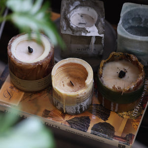 アロマワックスにドライフラワーを入れて固めたボタニカルキャンドル MIMOSA FLOWER AROMA CANDLE（ミモザ フラワー アロマ キャンドル）