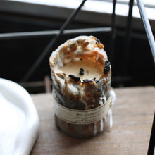 画像をギャラリービューアに読み込む, アロマワックスにドライフラワーを入れて固めたボタニカルキャンドル MIMOSA FLOWER AROMA CANDLE（ミモザ フラワー アロマ キャンドル）
