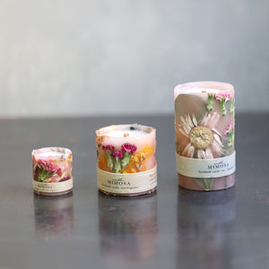 本物のカーネーションを閉じ込めた、華やかで上品なデザインのキャンドル MIMOSA Flower Candle Carnation