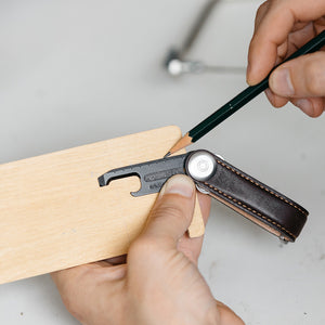 9つの機能が詰まったスリムな多目的ツール Multi Tool v2（マルチツール）