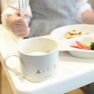 100%トウモロコシ由来のエコフレンドリーな子ども向け食器セット MY FIRST PLATE（マイ ファースト プレート）