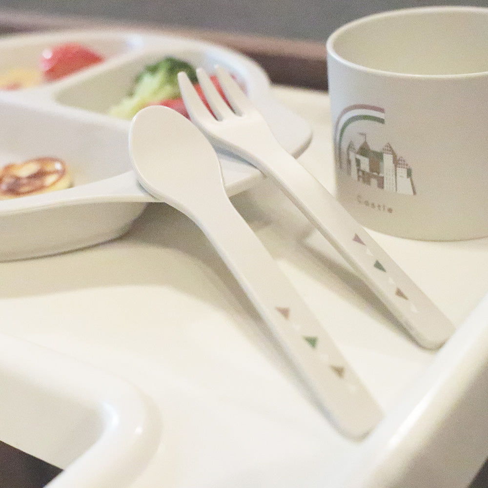 100%トウモロコシ由来のエコフレンドリーな子ども向け食器セット MY