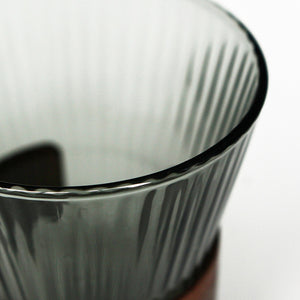 暖かみのある天然のウォルナット材をスリーブ部分に使用した noon design cup（ヌーン デザインカップ）