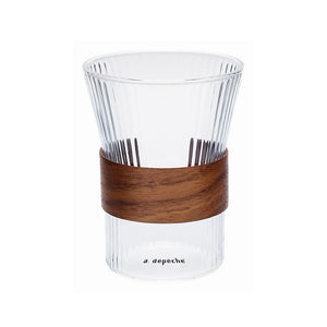 暖かみのある天然のウォルナット材をスリーブ部分に使用した noon design cup（ヌーン デザインカップ）