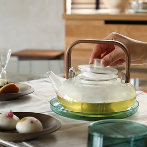 【予約商品】シンプルながらもどこか懐かしい雰囲気を感じさせるティーポット noon teapot roomy（ヌーン ティーポット ルーミー）