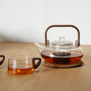 【予約商品】シンプルながらもどこか懐かしい雰囲気を感じさせるティーポット noon teapot roomy（ヌーン ティーポット ルーミー）