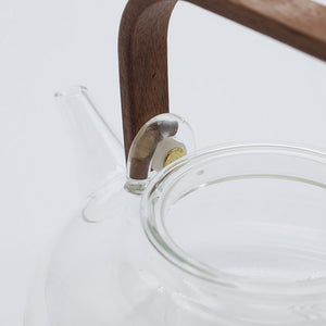 【予約商品】シンプルながらもどこか懐かしい雰囲気を感じさせるティーポット noon teapot roomy（ヌーン ティーポット ルーミー）