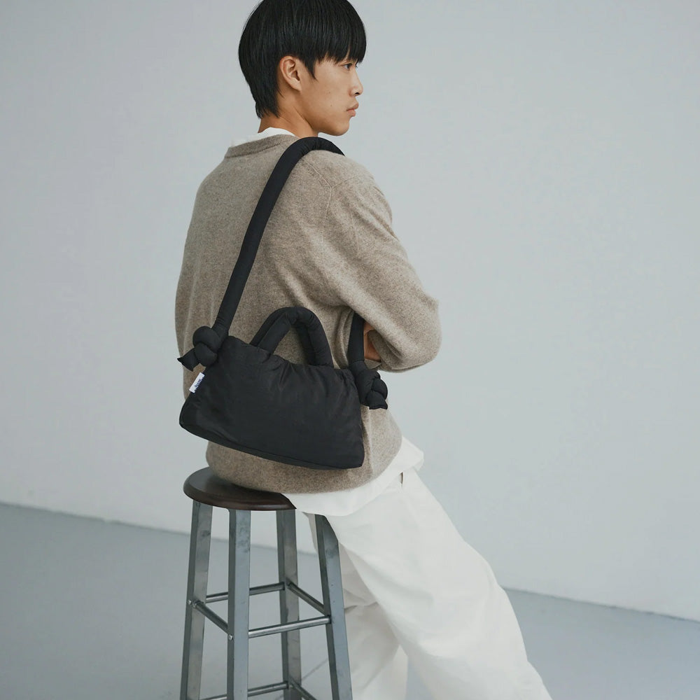 ◆olend◆MINIONA SOFT BAG 黒 公式】ÖLEND オレンド MiniOna Soft Bag バッグ Black – CHELSEA