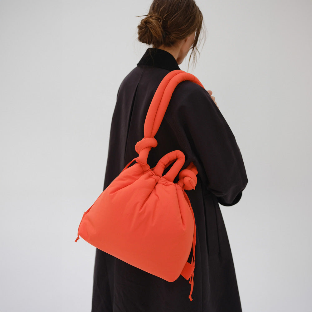 軽量で快適な使い心地 4way仕様のバッグ OLEND Ona Soft Bag – MAG