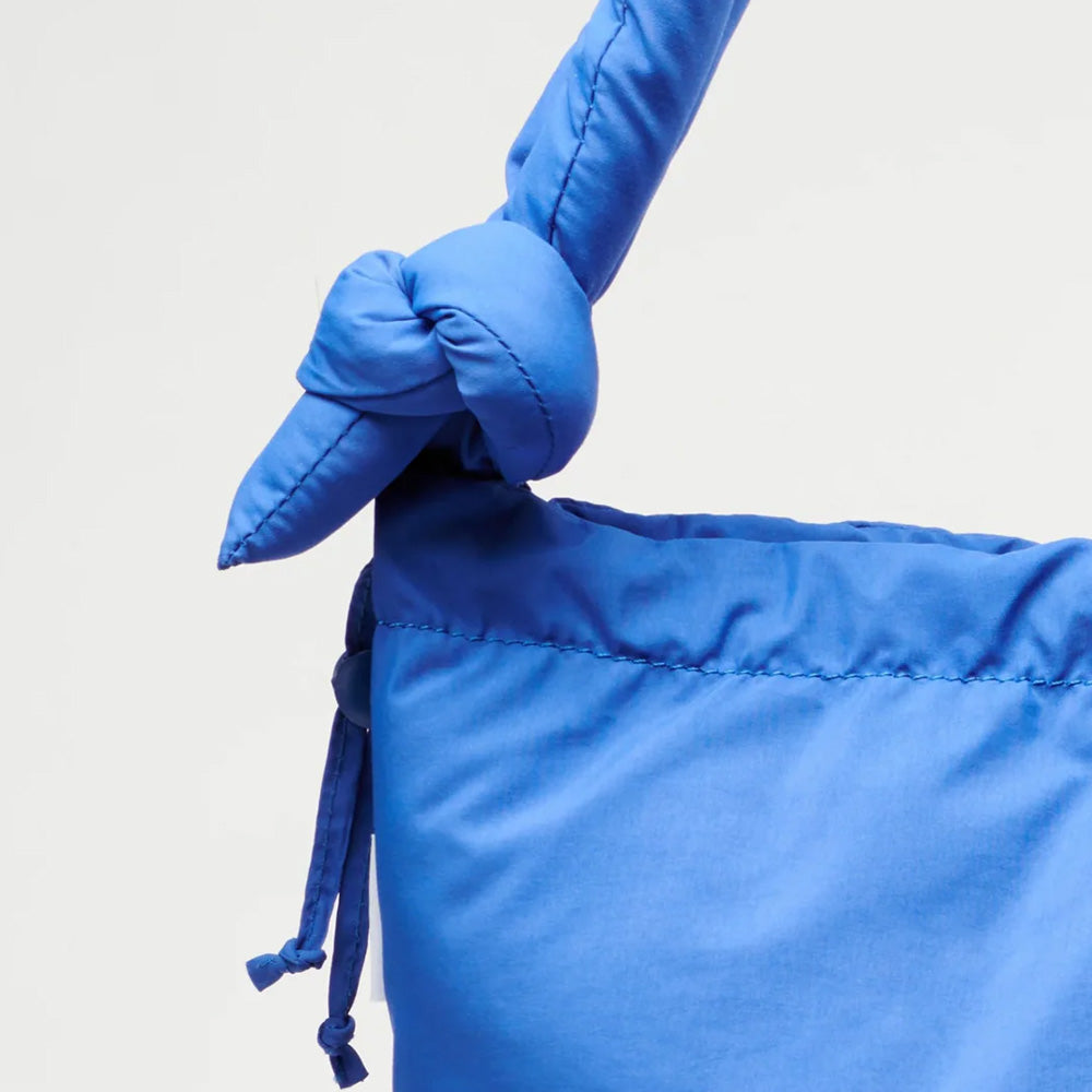 軽量で快適な使い心地 4way仕様のバッグ OLEND Ona Soft Bag – MAG