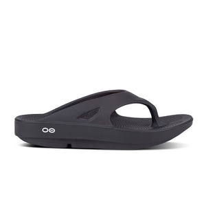 シンプルで履きやすい 定番モデルのリカバリーサンダル OOFOS（ウーフォス）OOriginal