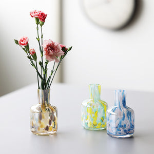 ドリッピングアートのような色鮮やかなガラスのフラワーベース PALETTE VASE（パレット ベース）