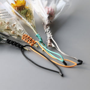 パラコードで組み編まれたミニブーケ PFEL MINI BOUQUET
