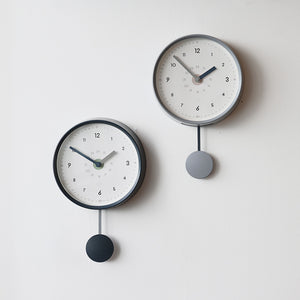 振り子のリズムが心地の良い掛け時計 PIKO CLOCK（ピコ クロック）