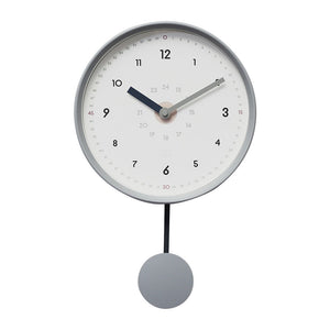 振り子のリズムが心地の良い掛け時計 PIKO CLOCK（ピコ クロック）