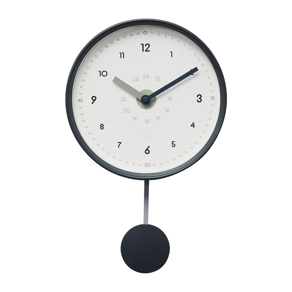 振り子のリズムが心地の良い掛け時計 PIKO CLOCK（ピコ クロック