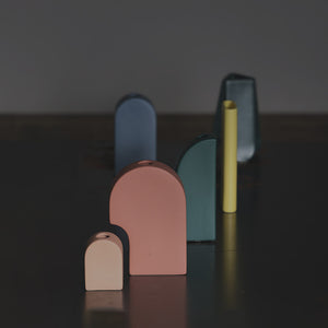 【最大56％OFF！】額から出てきたアートベース Pom（ポム）