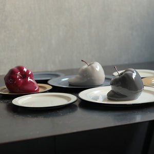 壁掛けもできる 溶けたりんごのオブジェ Robben（ロッペン）