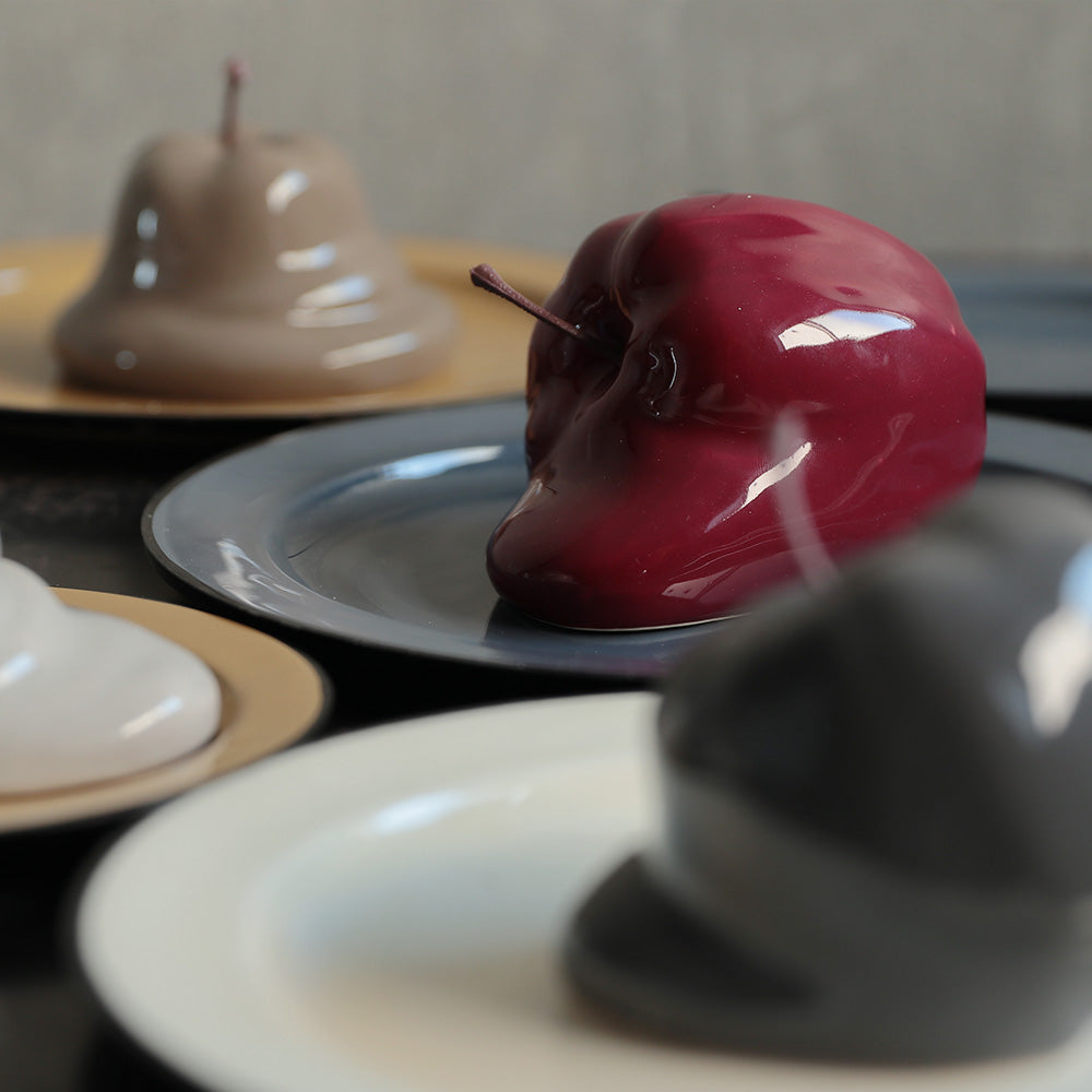 壁掛けもできる 溶けたりんごのオブジェ Robben（ロッペン） – MAG