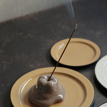 画像をギャラリービューアに読み込む, 壁掛けもできる 溶けたりんごのオブジェ Robben（ロッペン）
