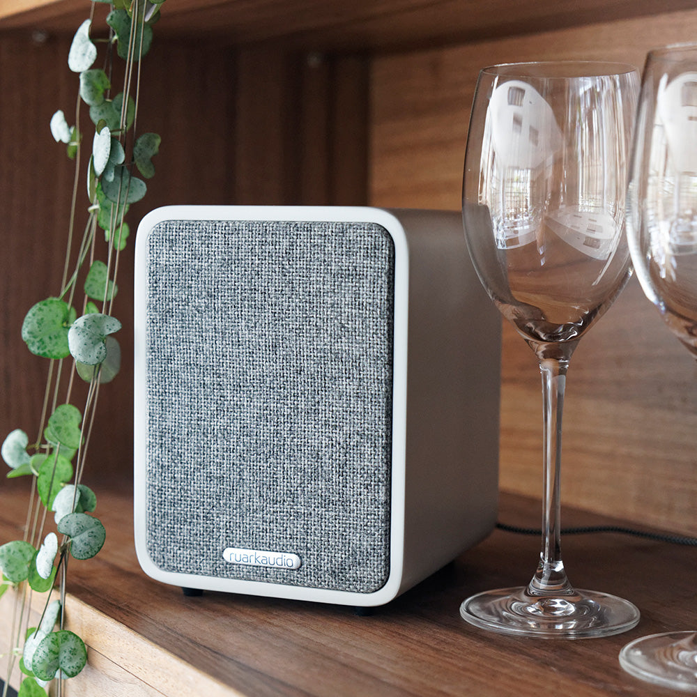 低音から高音まで音楽全体を豊かに奏でるサウンド Ruarkaudio「MR1mk2