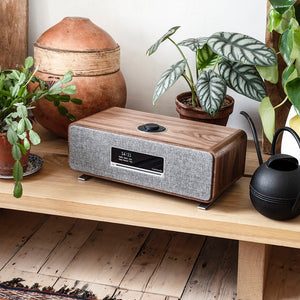 コンパクトさを感じさせない生き生きとした高音質サウンド Ruarkaudio「R3」Compact Music System