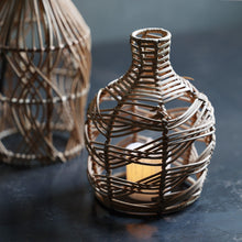 画像をギャラリービューアに読み込む, 【予約商品】ラタン編みのナチュラルな魅力で、異国雰囲気をそっと奏でるフラワーベースカバー Sadio Tiny（サディオ タイニー）
