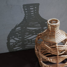 画像をギャラリービューアに読み込む, 【予約商品】ラタン編みのナチュラルな魅力で、異国雰囲気をそっと奏でるフラワーベースカバー Sadio Tiny（サディオ タイニー）
