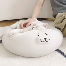 画像をギャラリービューアに読み込む, 滑らかな手触りのアザラシ型ペット用ベッド SEAL ICE-FIL PET COOLING MAT
