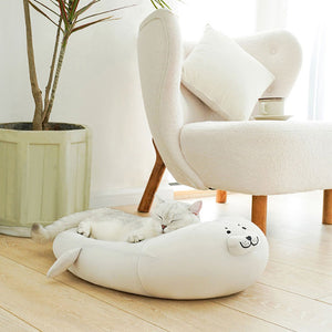 滑らかな手触りのアザラシ型ペット用ベッド SEAL ICE-FIL PET COOLING MAT