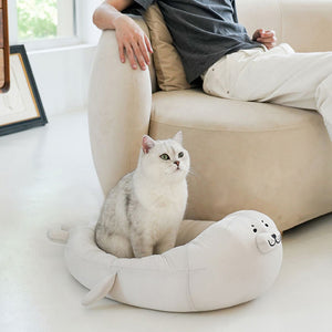 滑らかな手触りのアザラシ型ペット用ベッド SEAL ICE-FIL PET COOLING MAT