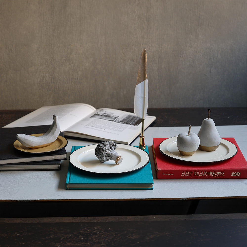 有機質と無機質を組み合わせたリンゴのオブジェ Steven（スティーブン