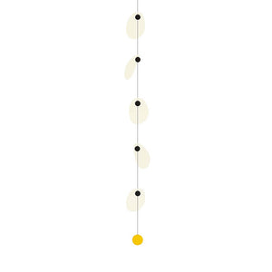 そよ風にそよぐ木の葉のリズムをイメージしてデザインしたハンギングモビール Soft Breeze Hanging Mobile／BLUE BALCONY