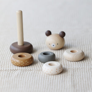 やさしい北欧カラーと天然木のぬくもりを組み合わせた、ベビー用スタッキングトイ STACKING ANIMAL（スタッキング アニマル）
