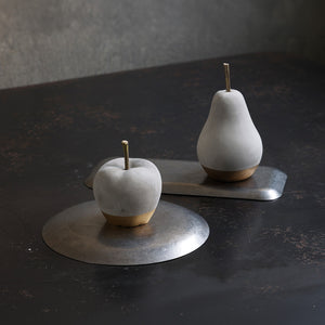 有機質と無機質を組み合わせたリンゴのオブジェ Steven（スティーブン）