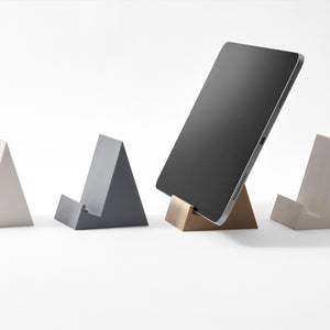 場所をとりがちなタブレットスタンドをコンパクトにした Tabcoco（タブココ）