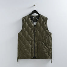 画像をギャラリービューアに読み込む, 柔らかい生地を使用した、着心地◎ミリタリーダウン TAION ミリタリー VネックWジップ ダウンベスト-ソフトシェル（TAION-001ALSZML-1）
