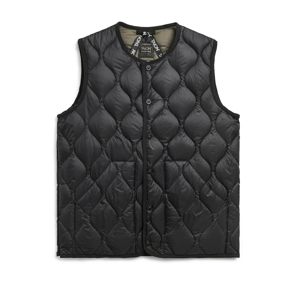 柔らかい生地を使用した着心地◎のミリタリーダウン TAION ミリタリー