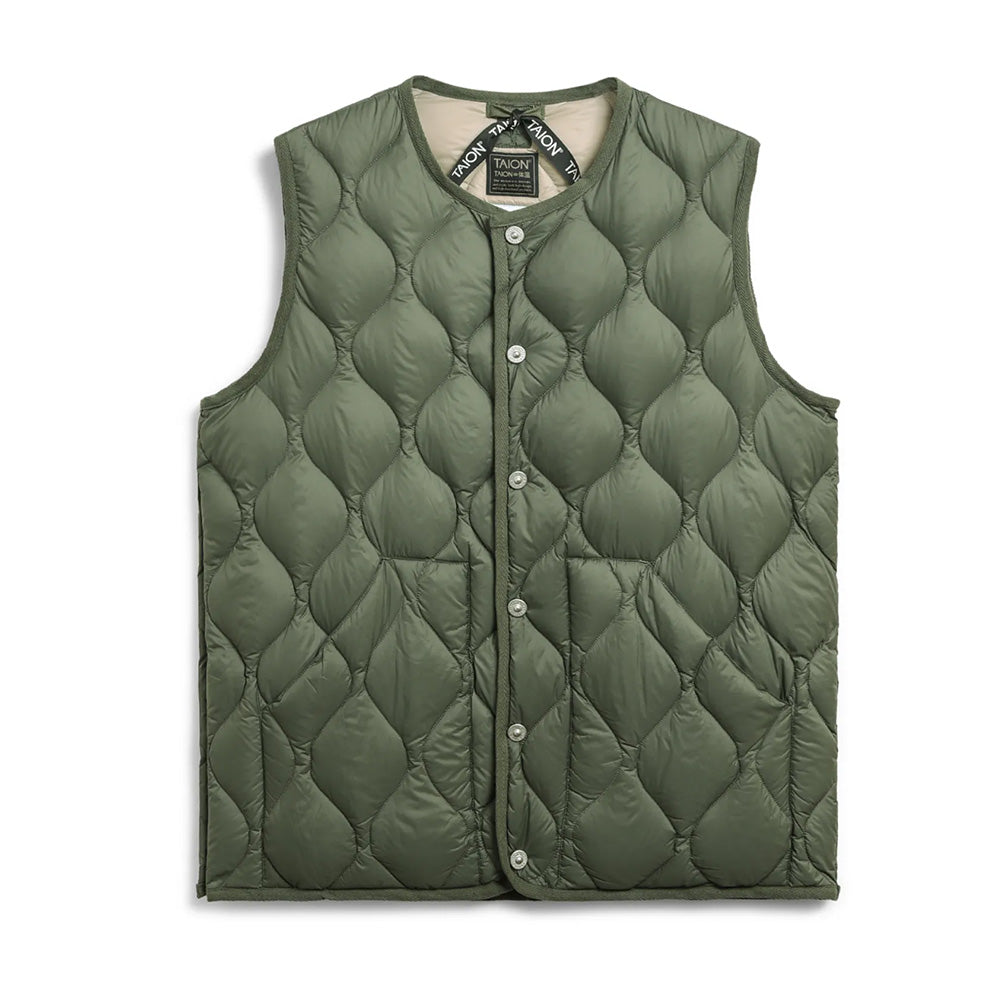 柔らかい生地を使用した着心地◎のミリタリーダウン TAION ミリタリー