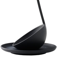 画像をギャラリービューアに読み込む, 自立するように素材の厚みや重さのベストバランスを考慮し、デザインされた立つお玉 Tate Otama（タテオタマ）
