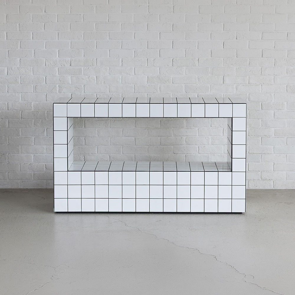 本物のタイルを貼り込んだ テラ サイドボード