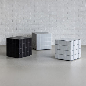 本物のタイルを貼り込んだ テラ サイドテーブル キューブ型