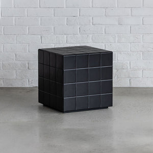 本物のタイルを貼り込んだ テラ サイドテーブル キューブ型