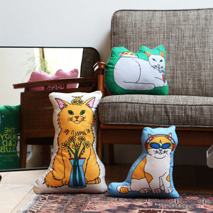 日々を楽しんでいるペット達をテーマにしたクッション The Enjoy C&D Club Cushion（エンジョイ C&D クラブ クッション）