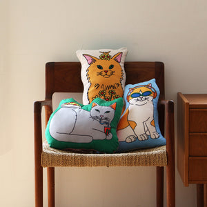 日々を楽しんでいるペット達をテーマにしたクッション The Enjoy C&D Club Cushion（エンジョイ C&D クラブ クッション）