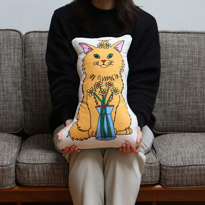 日々を楽しんでいるペット達をテーマにしたクッション The Enjoy C&D Club Cushion（エンジョイ C&D クラブ クッション）